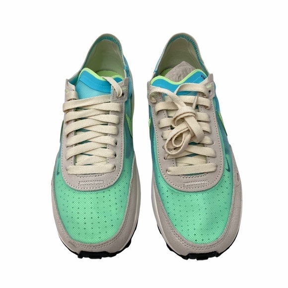 NIB Nike Waffle One Women’s Mesh Sneakers Lug Soles Sz 5.5 - Picture 2 of 10